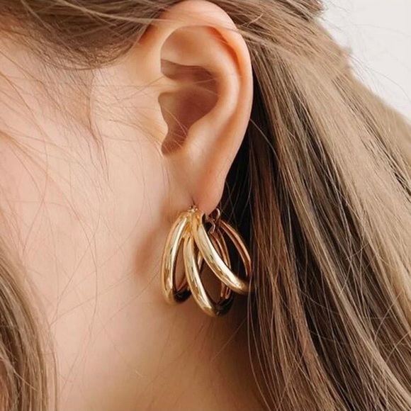 ***New Gold Three-Layer Round Drop Earrings